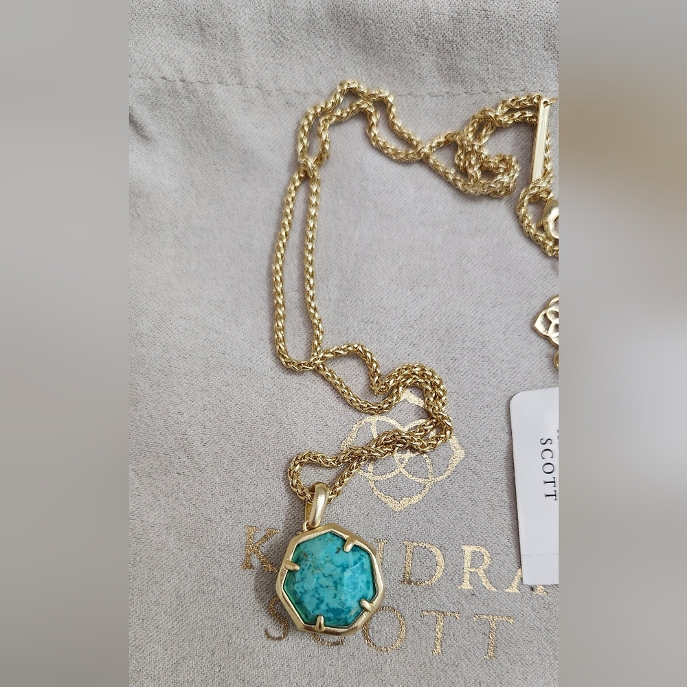 Kendra Scott Cynthia Short Pendant Necklace Gold/Green Chrysocolla NWT